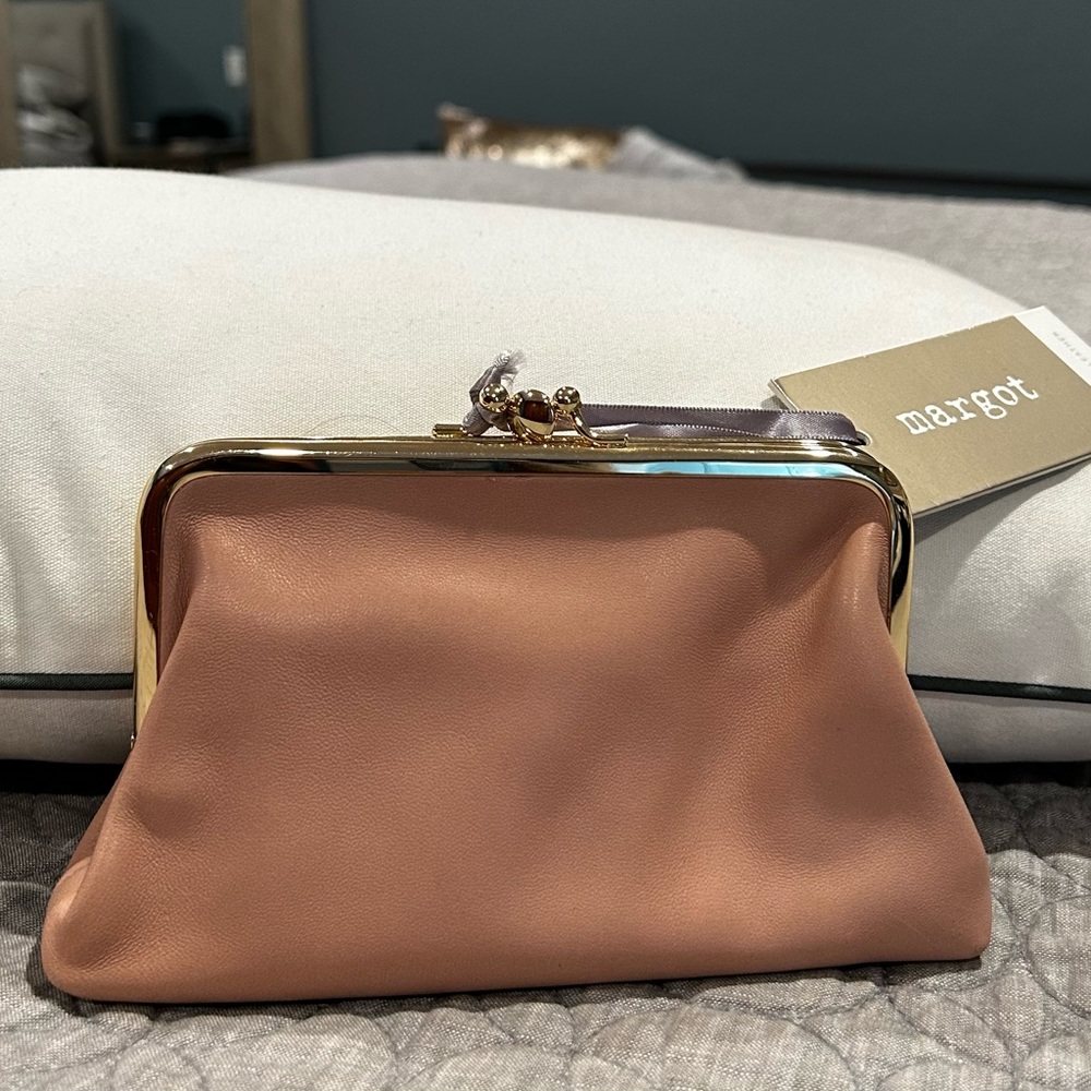 Margot Genuine leather Clutch in Salmon NWT